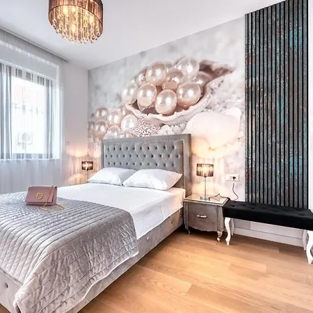 Apartment Stunning Luxury Royal Glamour