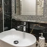 Stunning Luxury Royal Glamour *