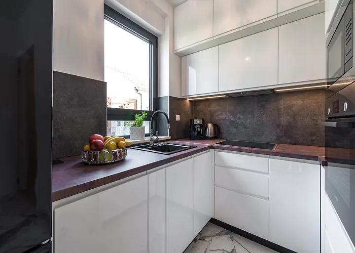 Stunning Luxury Royal Glamour *